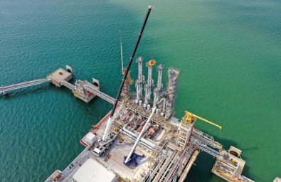 2EkYLxcP-Photo_Loading-System_GLNG_6-1200x800 2EkYLxcP-Photo_Loading-System_GLNG_6-1200x800